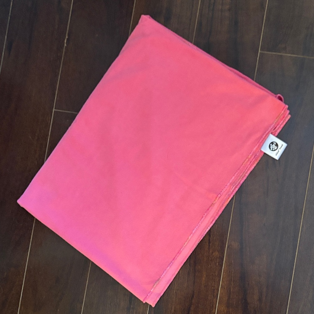 Manduka eQua Hot Yoga Mat Towel